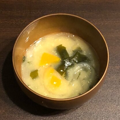 赤味噌だともっとかぼちゃの甘みがひきたちそうですね(^д^;
すみません合わせ麹味噌ですが美味しかったです(ㅅ •͈ᴗ•͈)